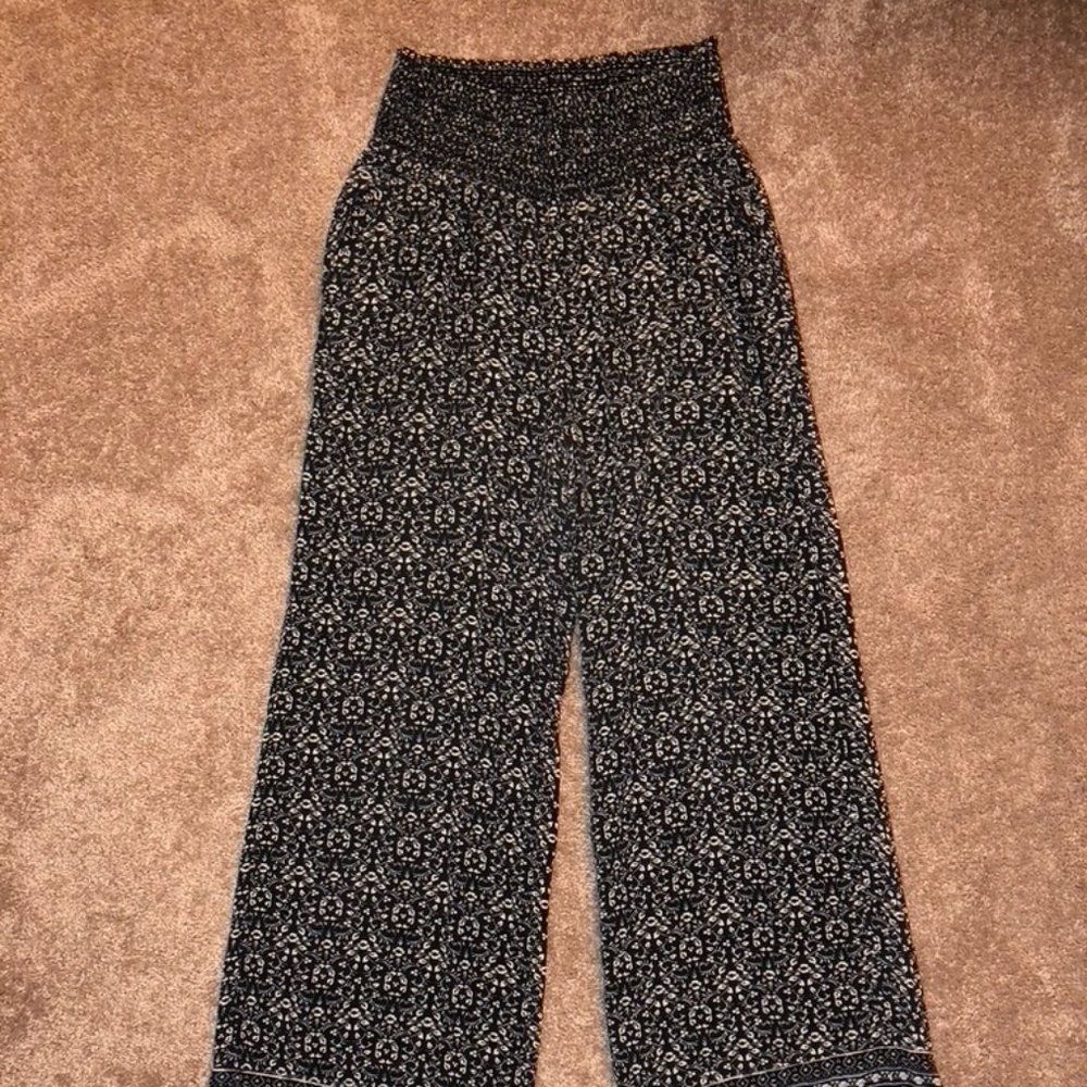 American Eagle Flowy Pants